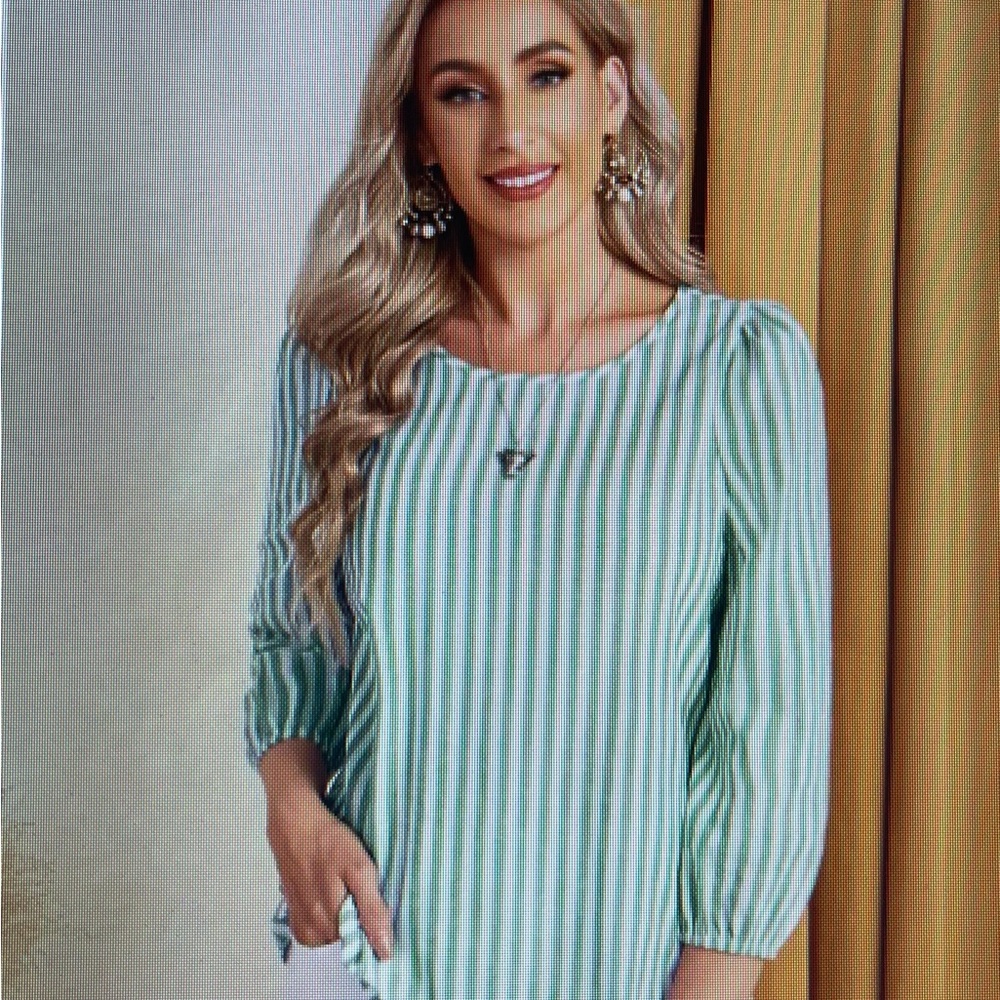 Striped White and Green Women's Size M Top